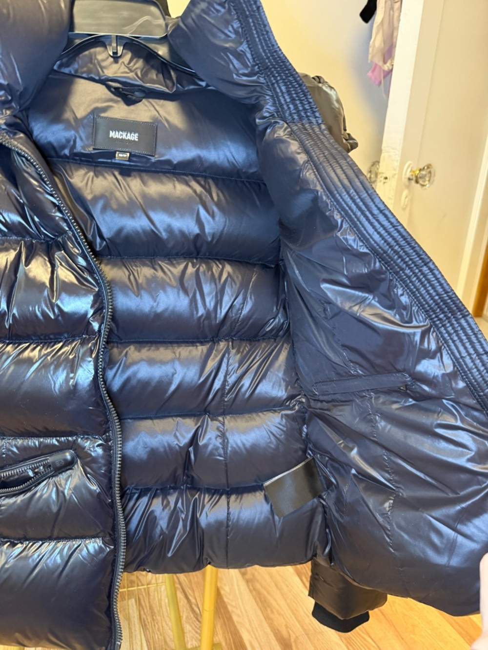 Mackage black short puffer down jacket sz XS - Picture 8 of 11